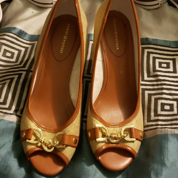 Shoes - Picture 2 of 2